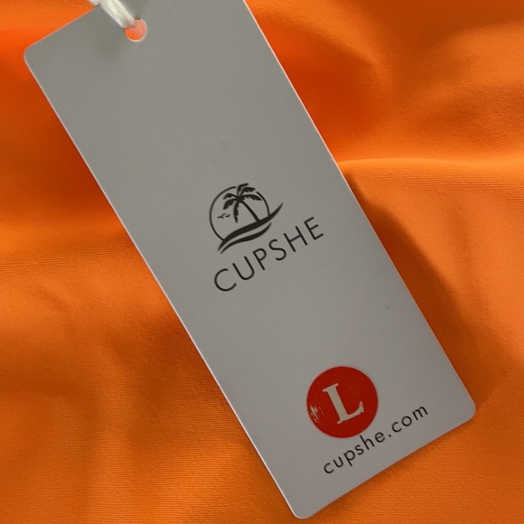 Orange high waisted swim bottoms🧡 - Picture 3 of 3